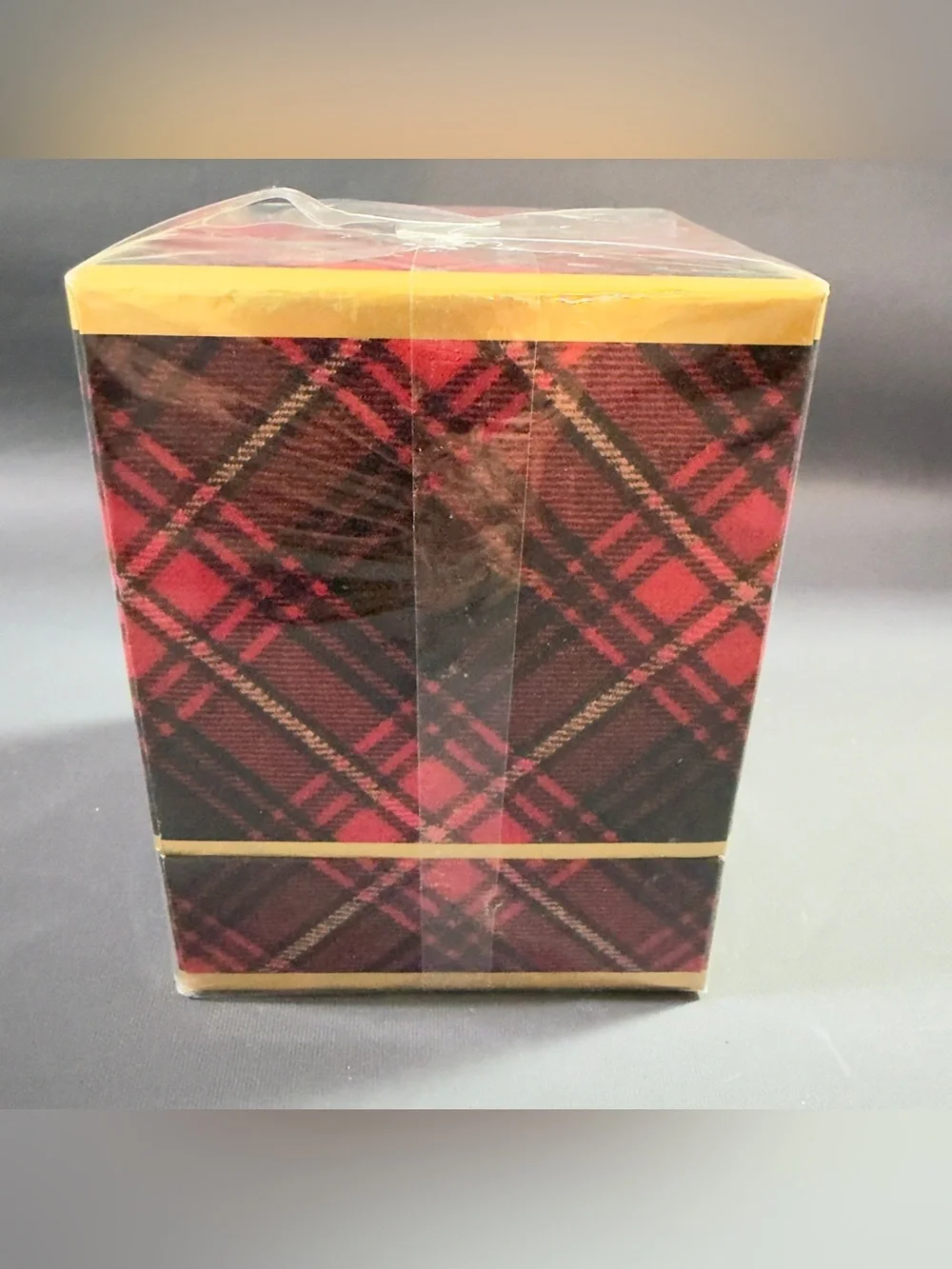 Ralph Lauren Holiday Tartan Classic Scented Candle 9.6 oz Red Currant New